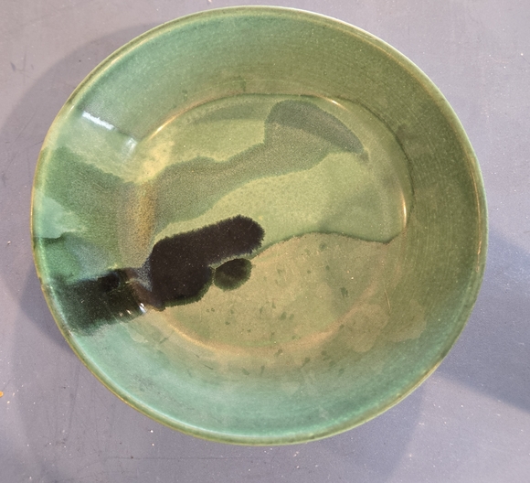 Matt Green Ceramic Hand Thrown Exotic Signed Bowl - Picture 1 of 7